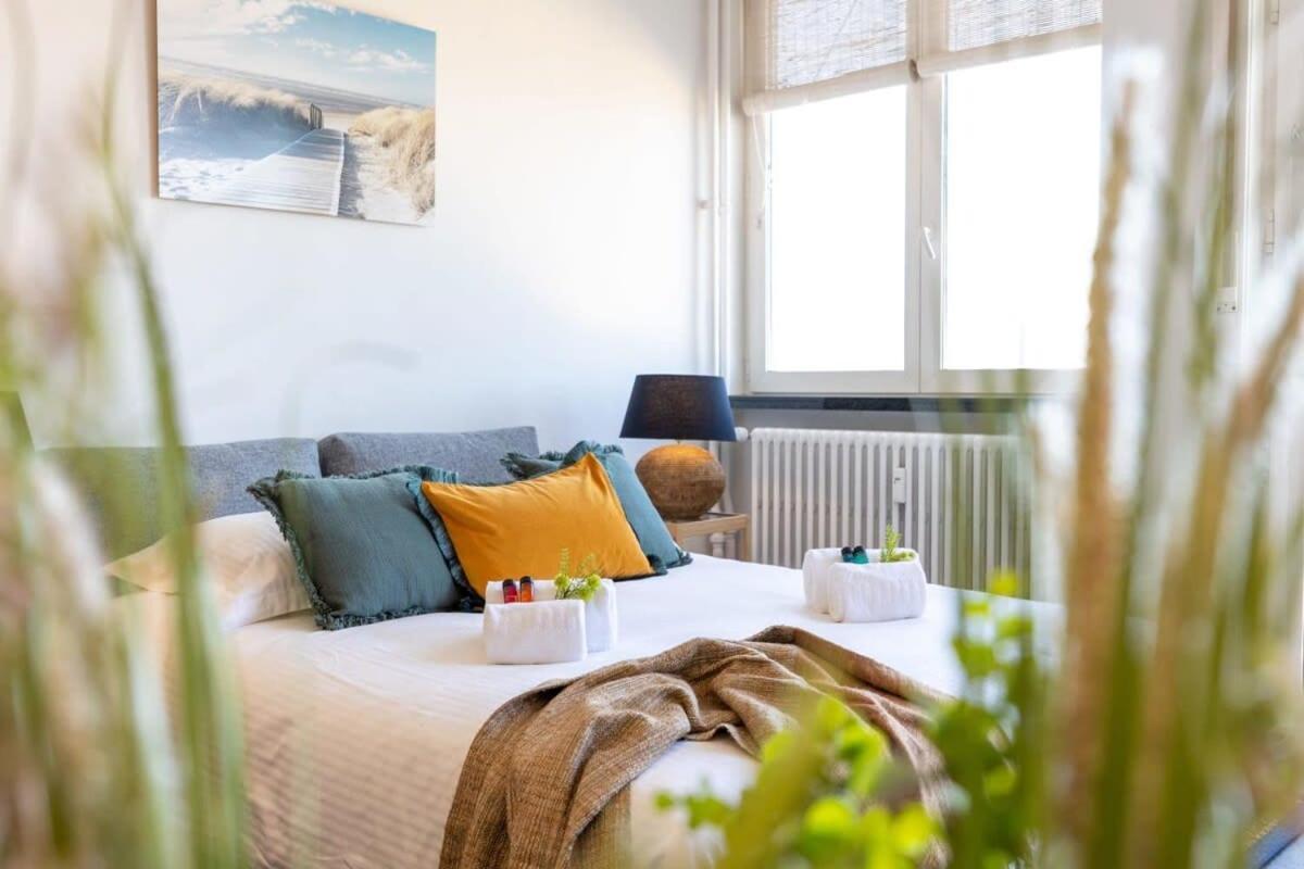 Huswell - Beautiful Spacious Studio With Frontal Sea View Knokke-Heist Zewnętrze zdjęcie