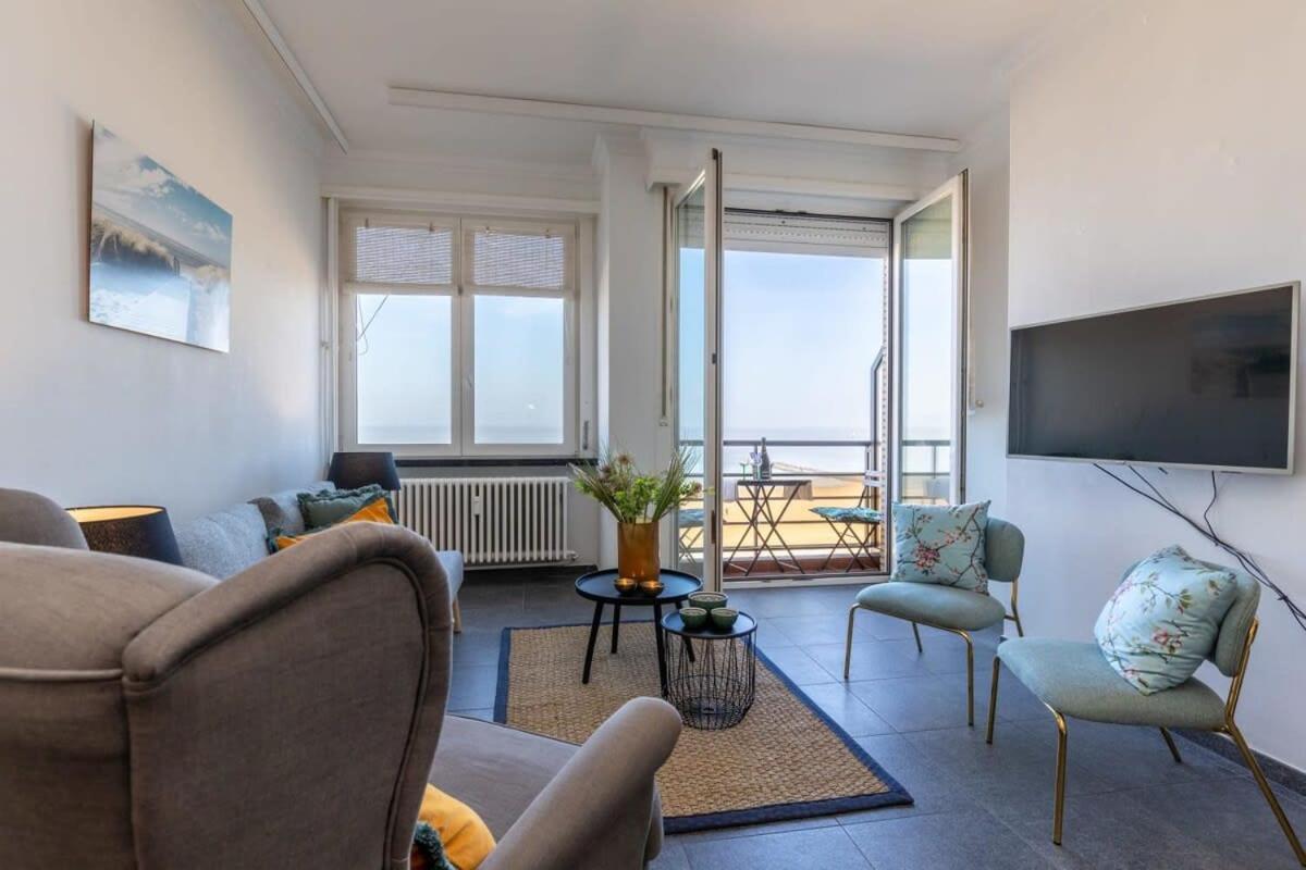 Huswell - Beautiful Spacious Studio With Frontal Sea View Knokke-Heist Zewnętrze zdjęcie